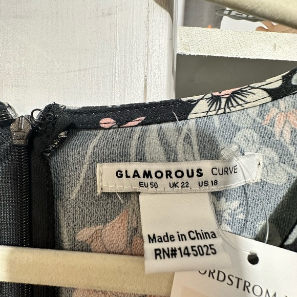 GLAMOROUS MAXI FLORAL DRESS - Picture 6 of 9